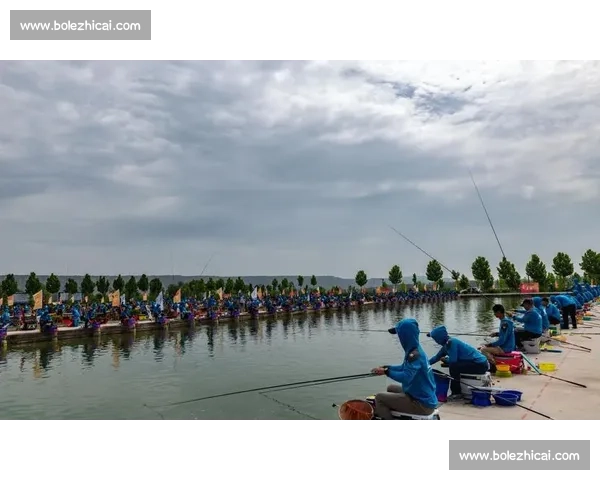 大毛钓鱼比赛精彩纷呈，高手云集，激烈角逐精彩瞬间大曝光