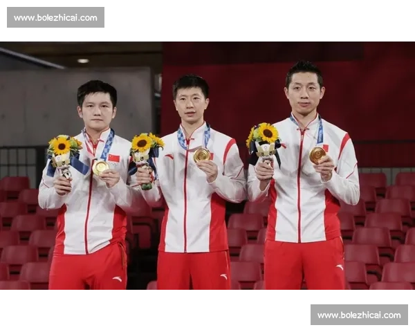 激烈对决瞬间呈现两支乒乓球队精彩较量全纪录